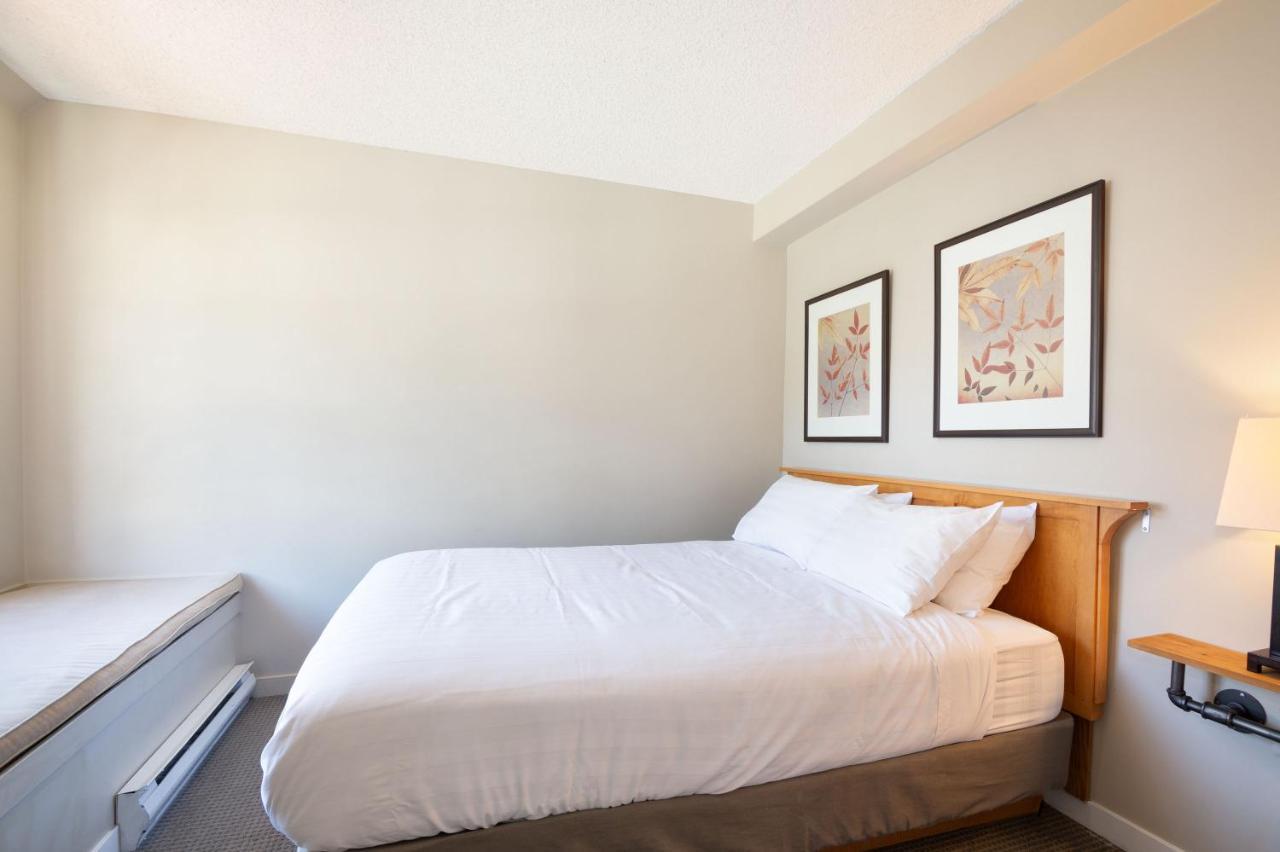 Whistler Village Centre By Latour Hotels And Resorts Buitenkant foto